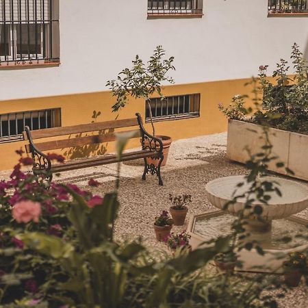 Apartamento Jardin De Santa Paula Siviglia Esterno foto